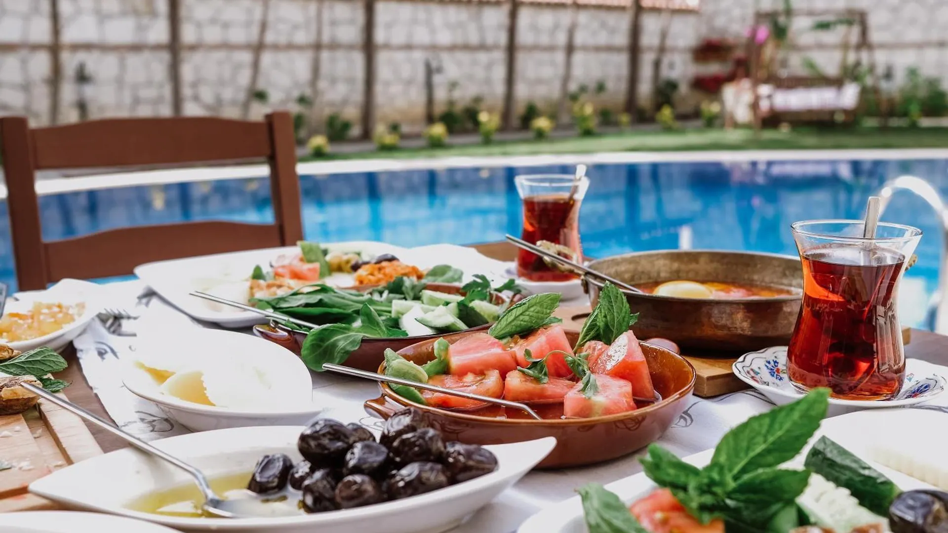Hotel Deruni Ilica İzmir 3*,