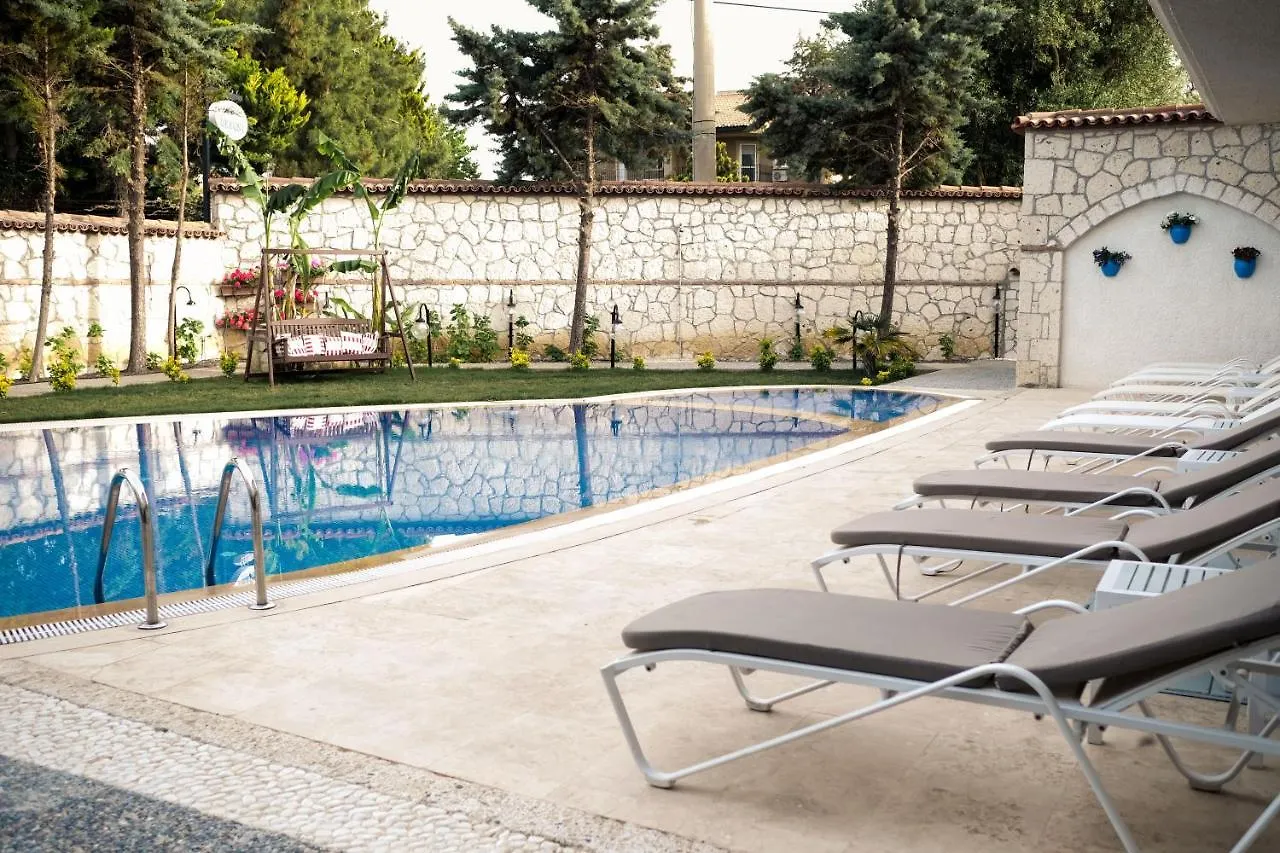 Deruni Ilica Hotel Izmir 3*,